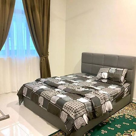 13Staycation Islamic Homestay Malacca Exterior foto